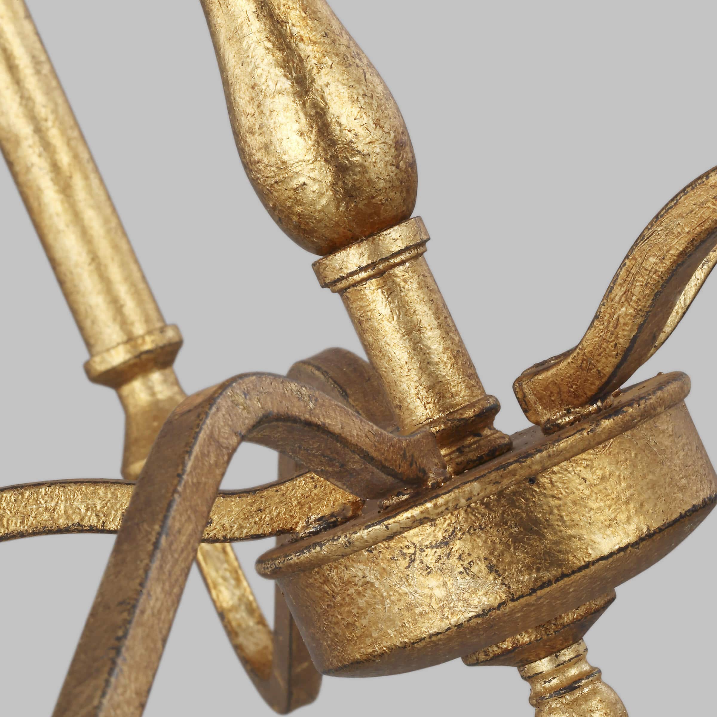 Ulsilus Chandelier