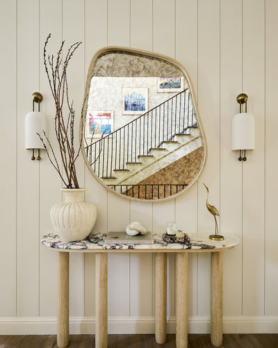 Zelaeora Wall Lamp