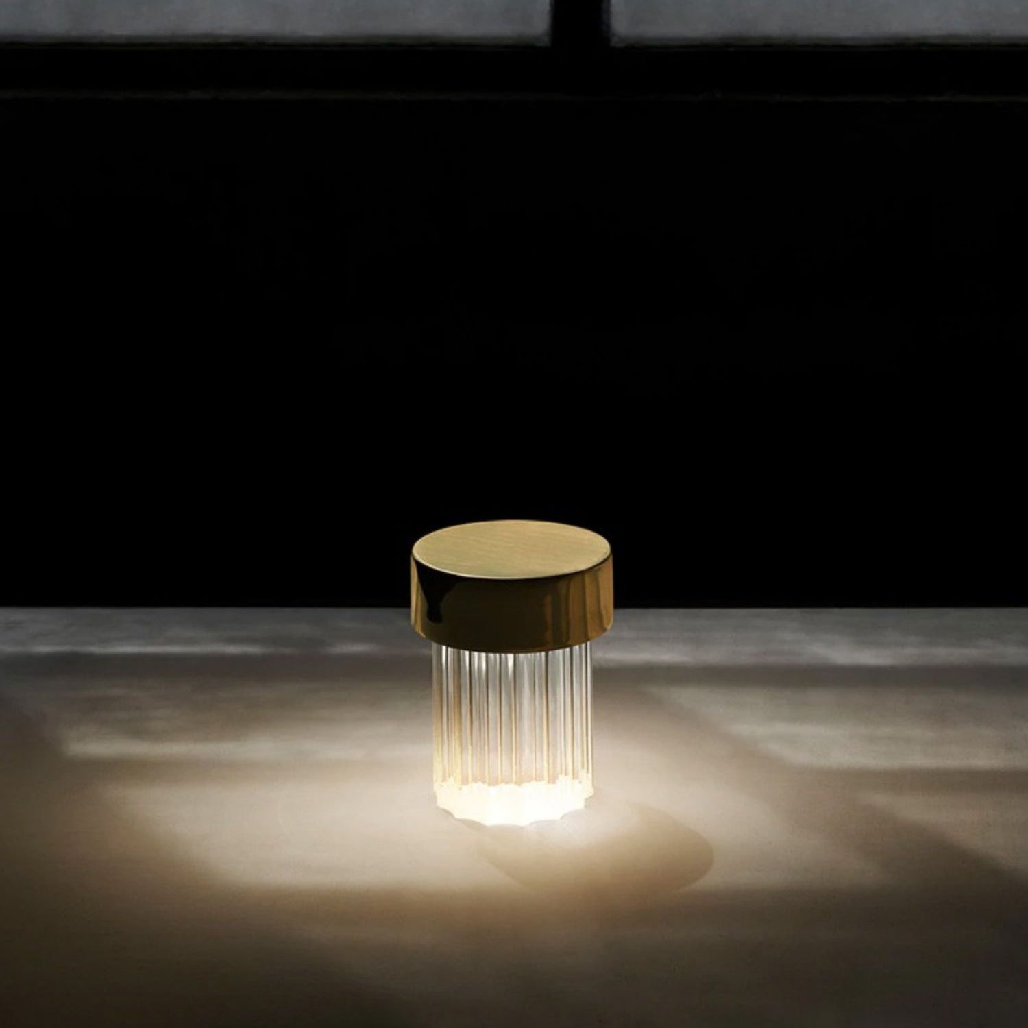 Pryden Minimalist Table Lamp