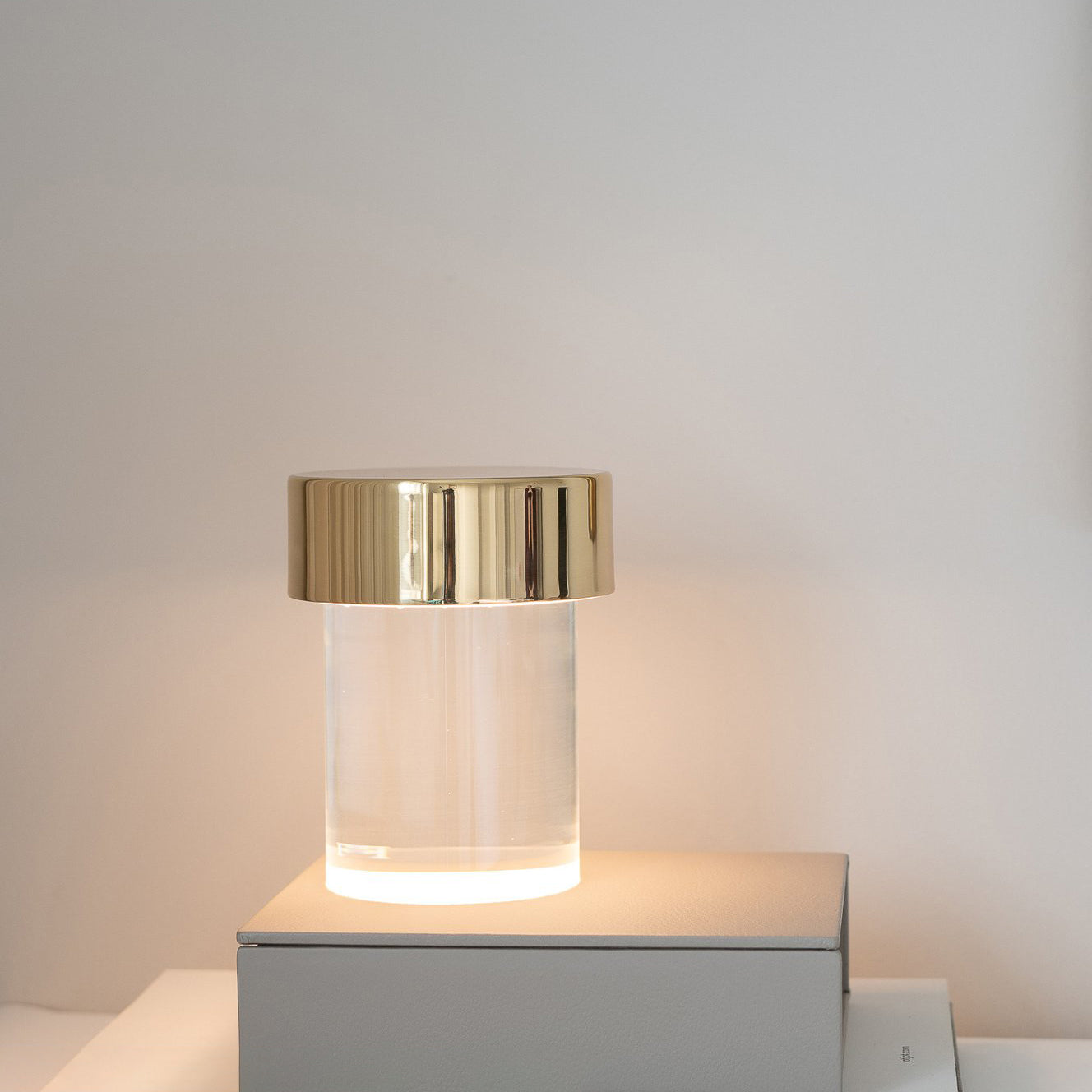 Pryden Minimalist Table Lamp
