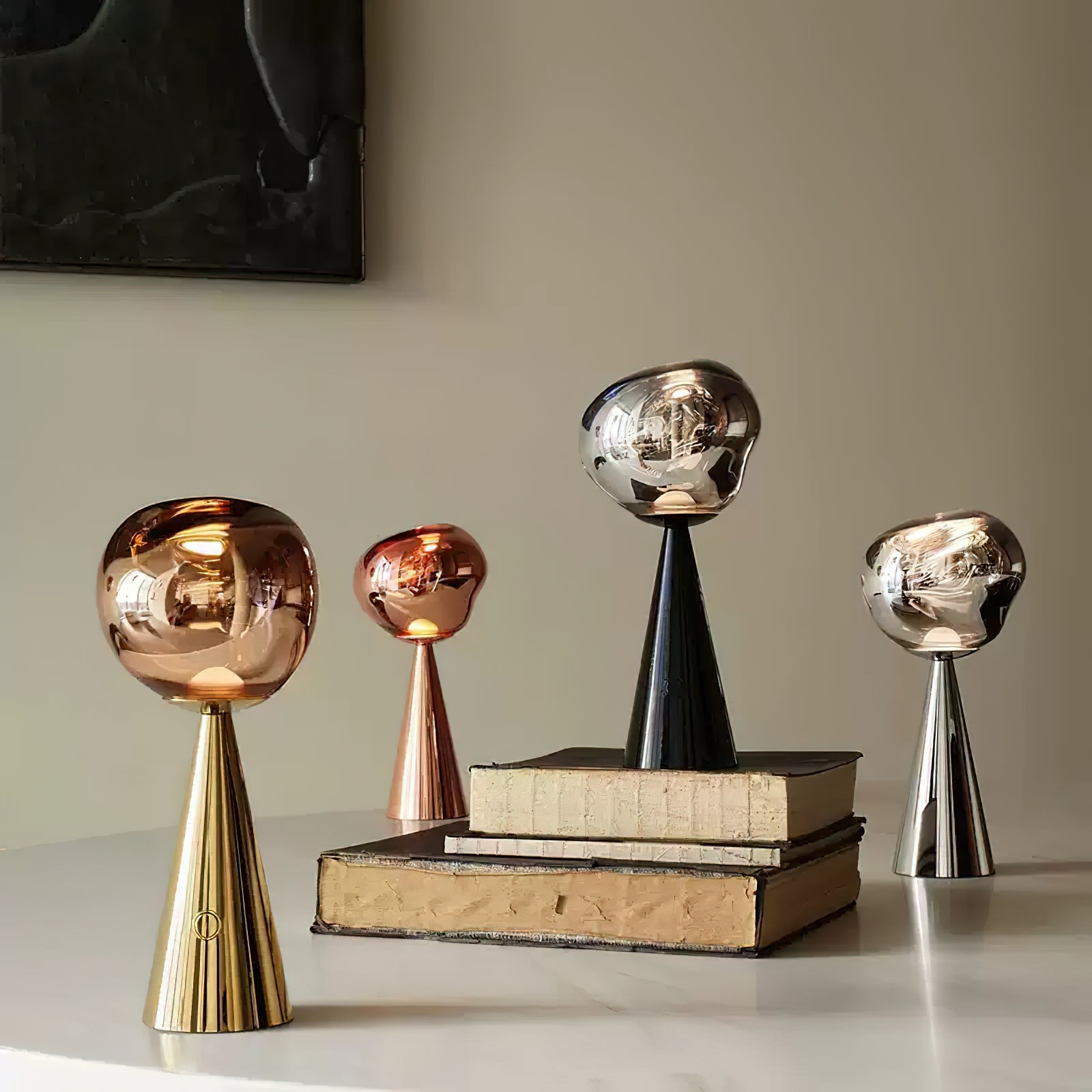 Dimza Modern Table Lamp