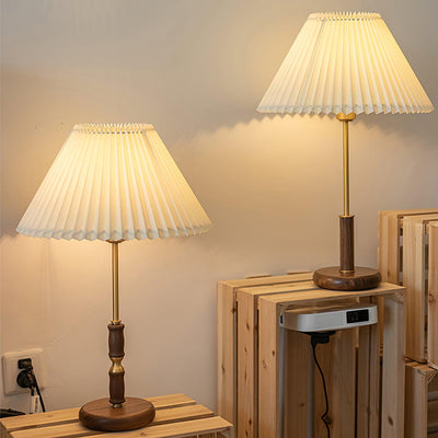 Vovenil Pleated Shade Table Lamp