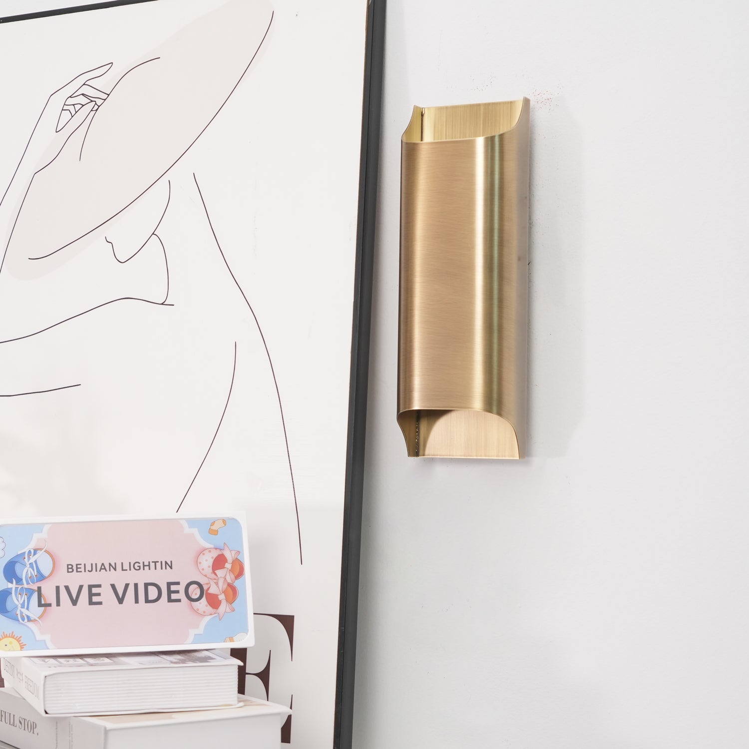 Hardy Nordic Art Brass Wall Lamp