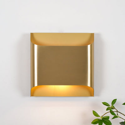 Hardy Nordic Art Brass Wall Lamp
