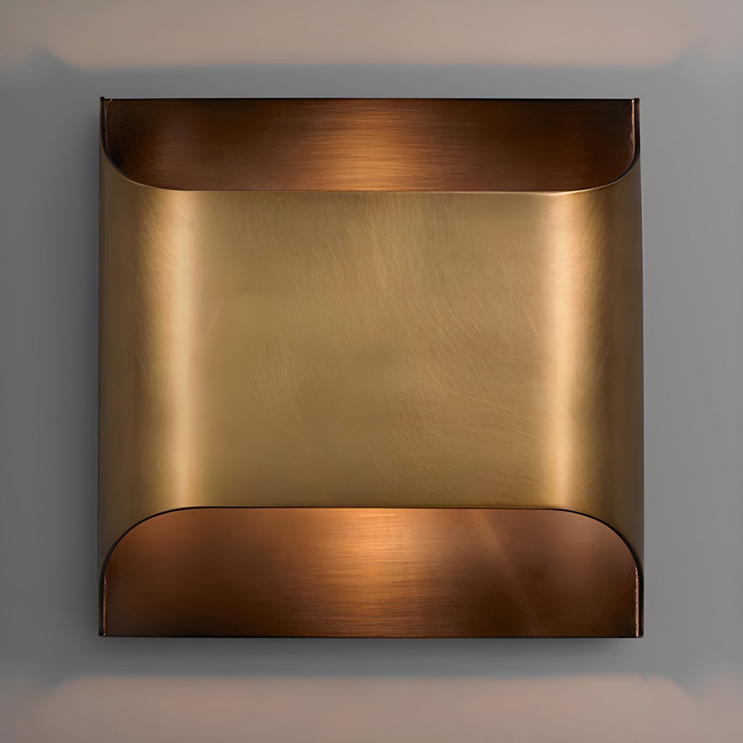 Hardy Nordic Art Brass Wall Lamp