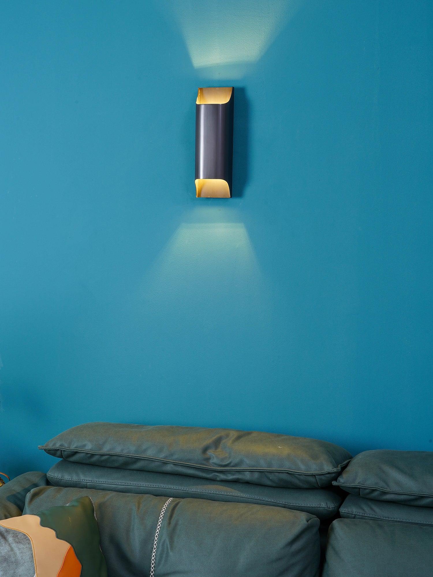 Hardy Nordic Art Brass Wall Lamp