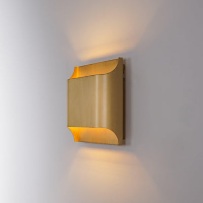 Hardy Nordic Art Brass Wall Lamp