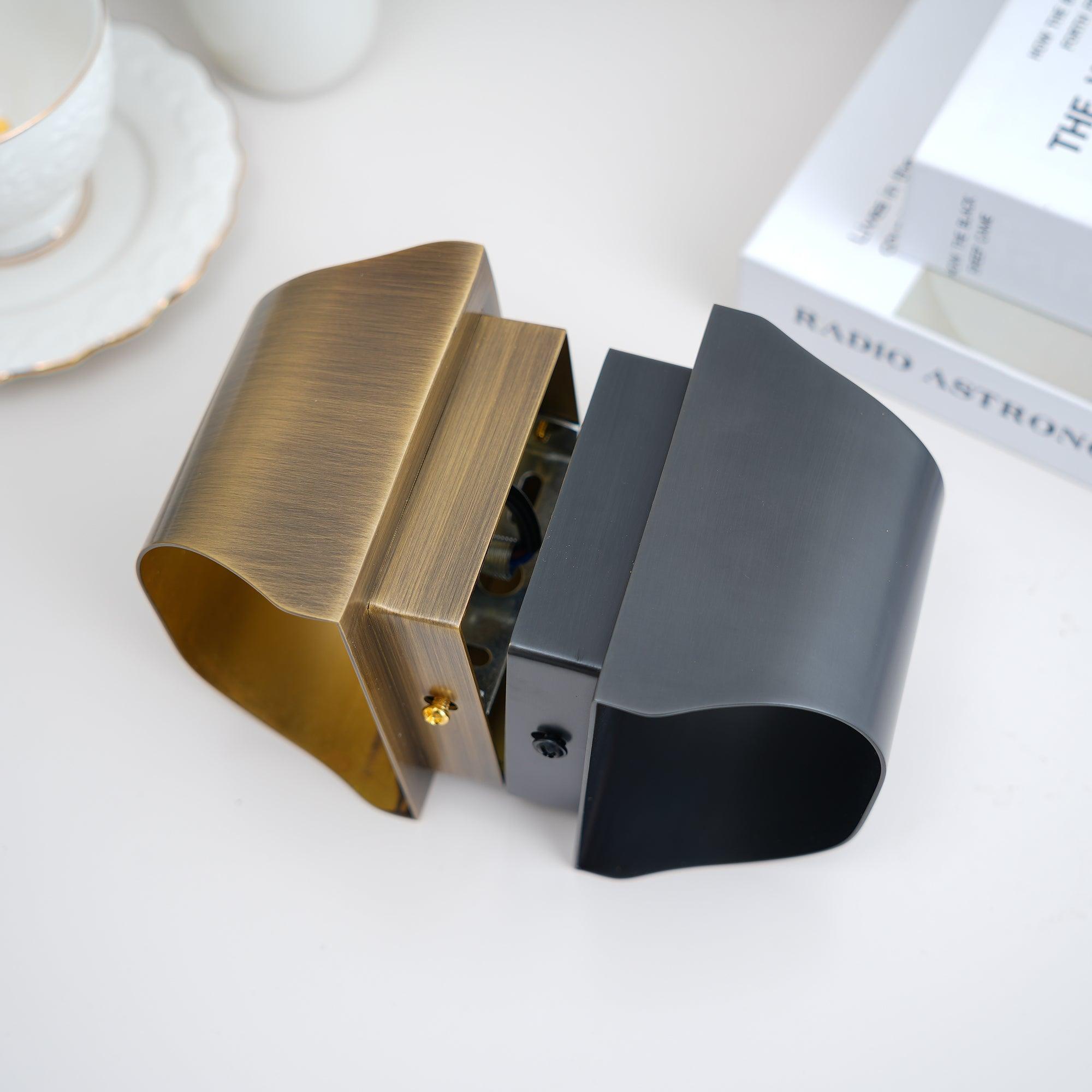Hardy Nordic Art Brass Wall Lamp