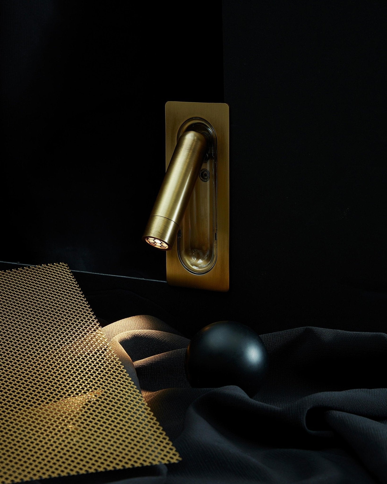 Cyrano Industrial Wall Lamp
