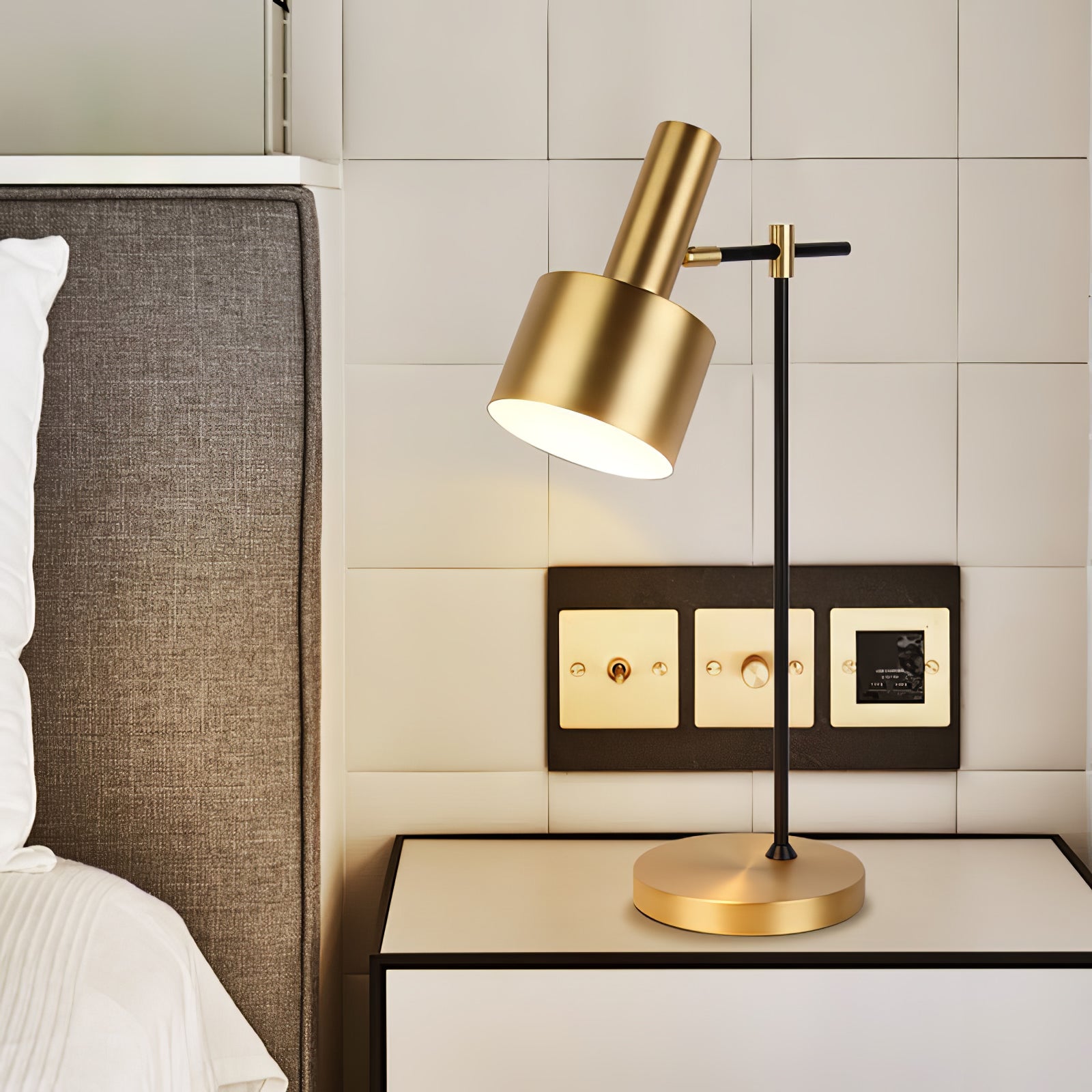 Selinena Modern Table Lamp