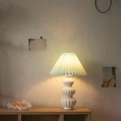 Hart Vintage Fabric Table lamp