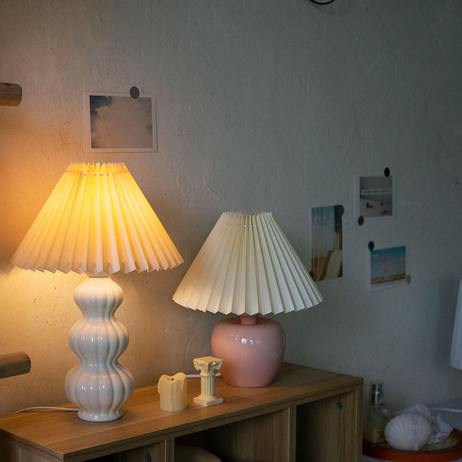 Hart Vintage Fabric Table lamp
