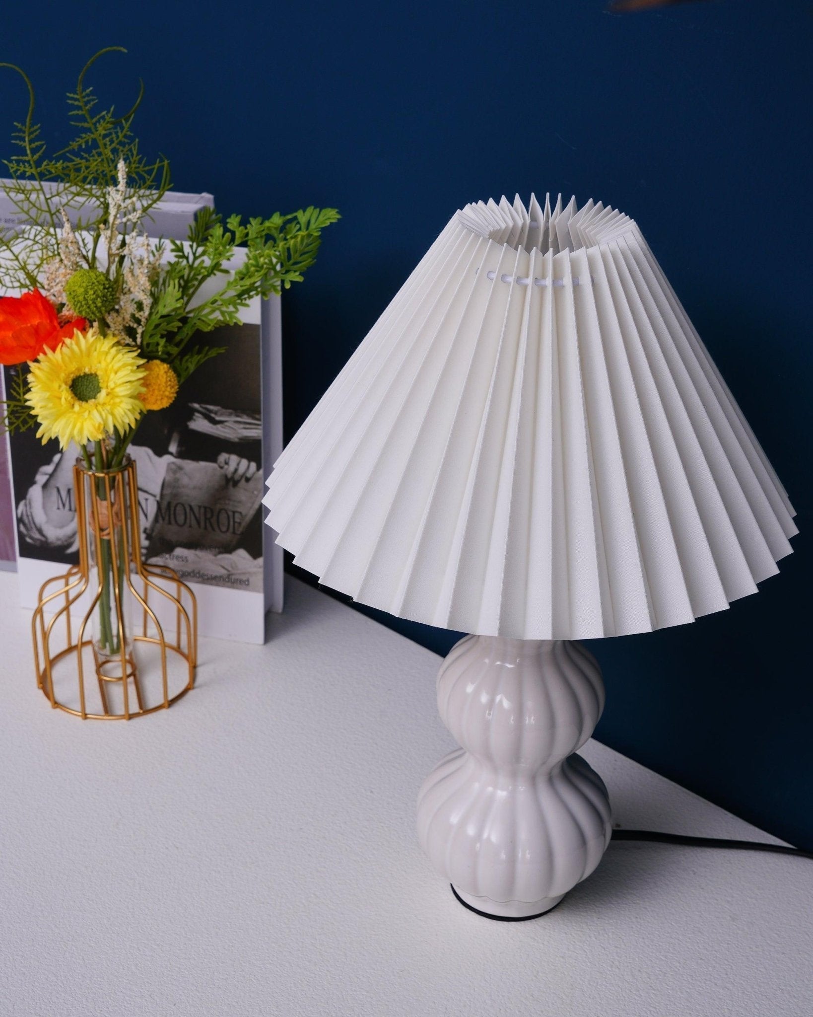 Hart Vintage Fabric Table lamp
