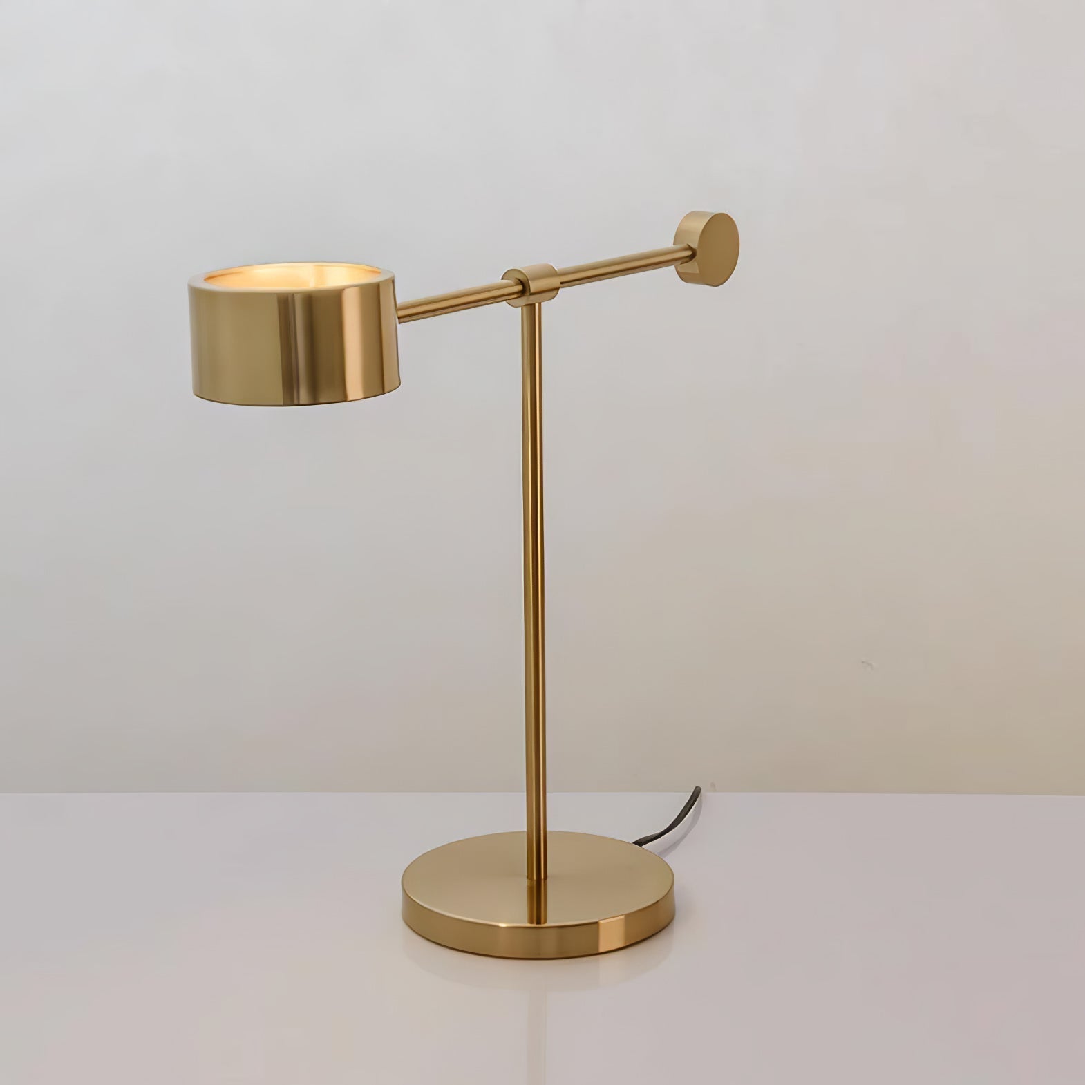 Aveneina Lever Office Table Light