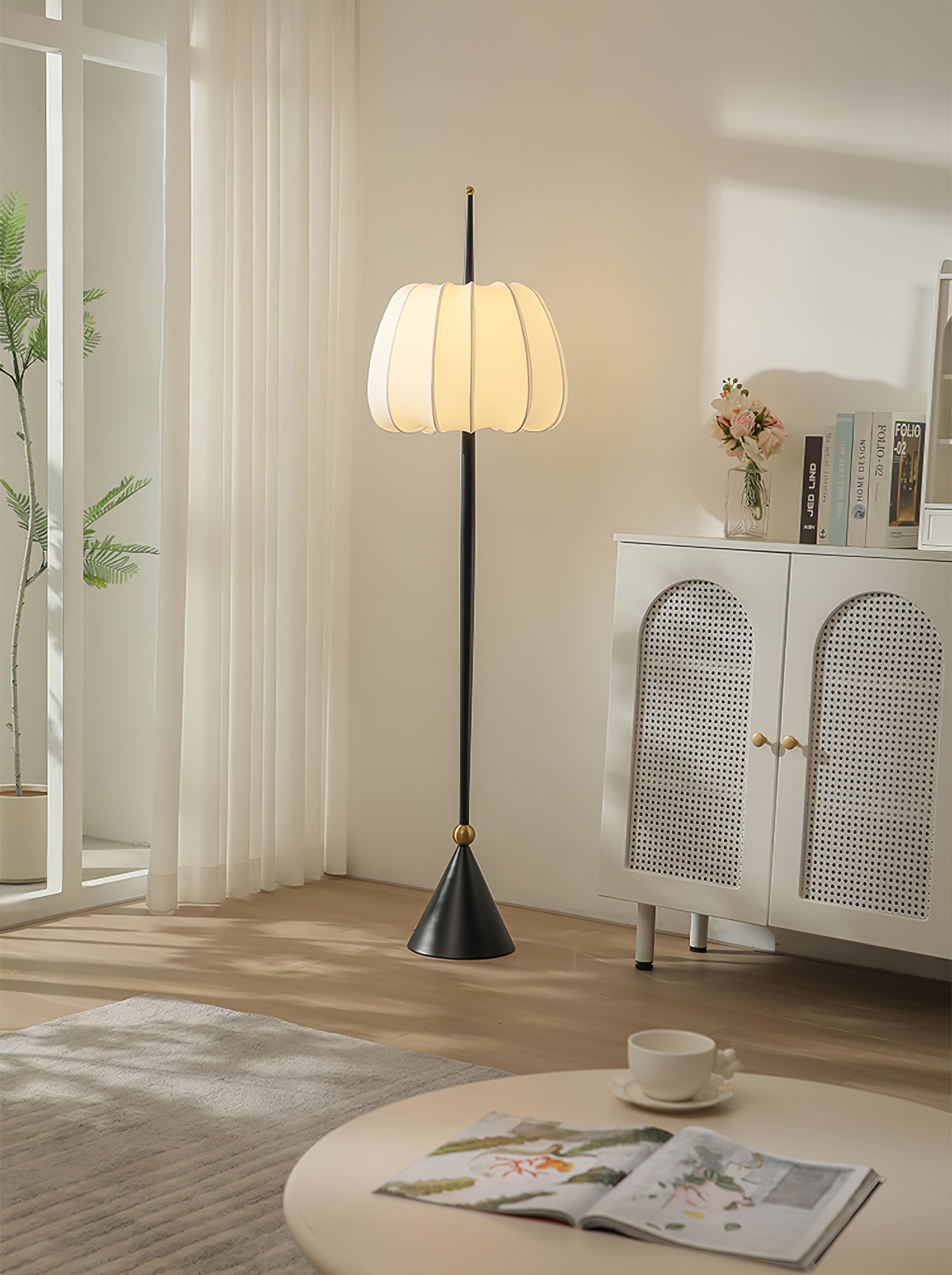 Pick Minimalist Fabric Floor Lamp