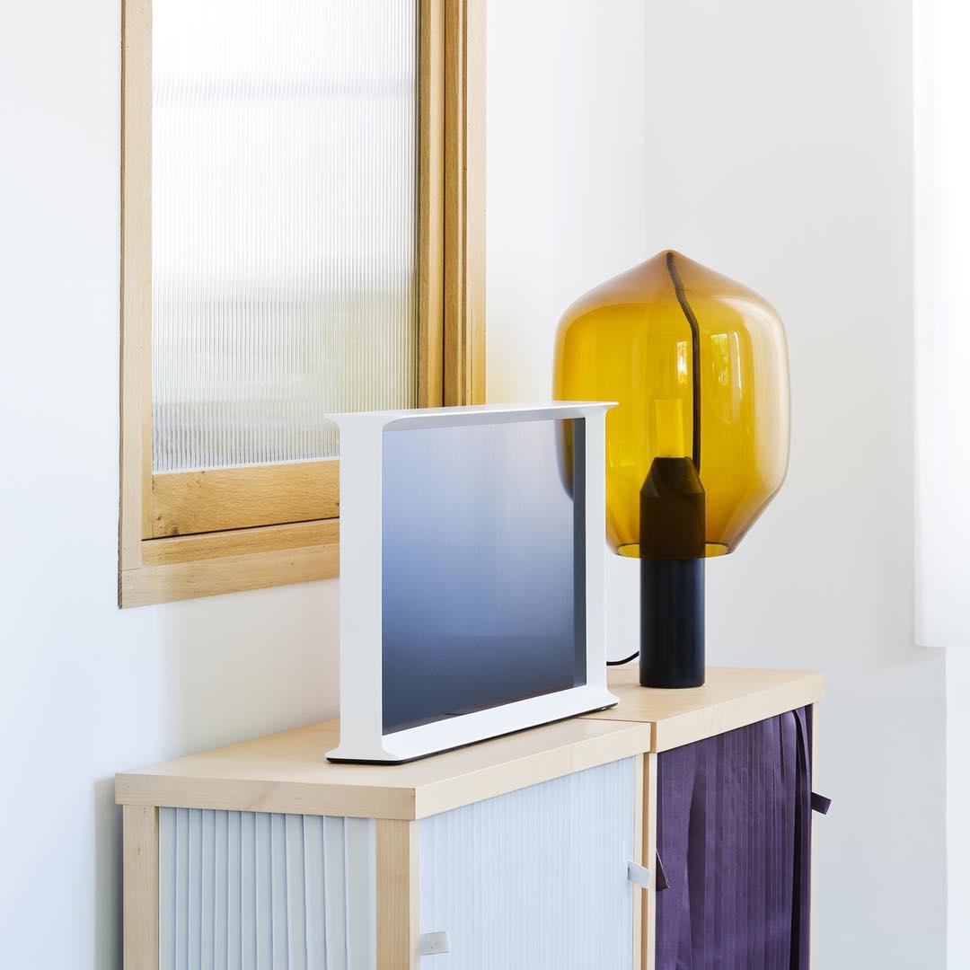 Vihls Modern Marble Table Lamp