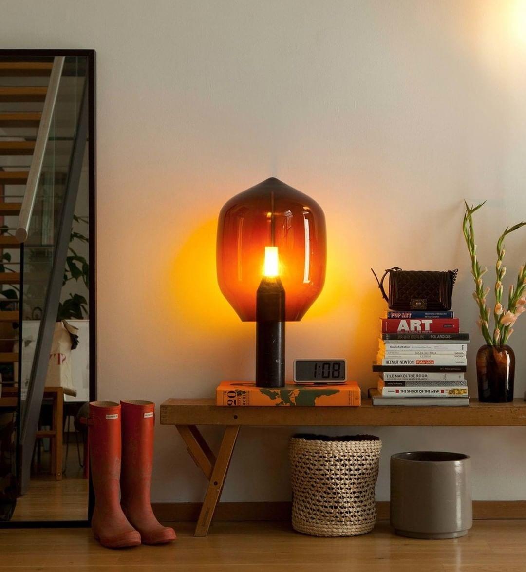 Vihls Modern Marble Table Lamp