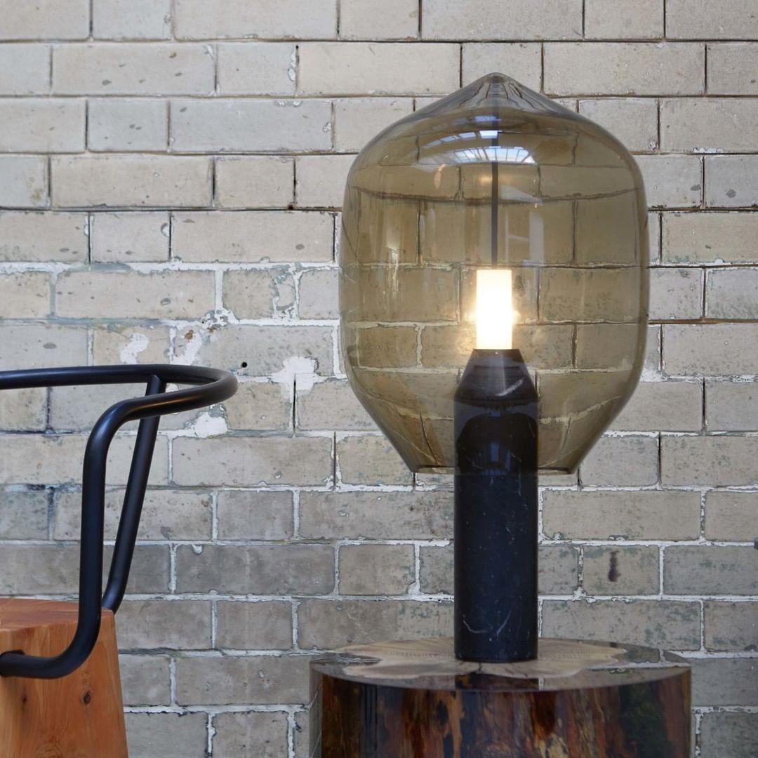 Vihls Modern Marble Table Lamp