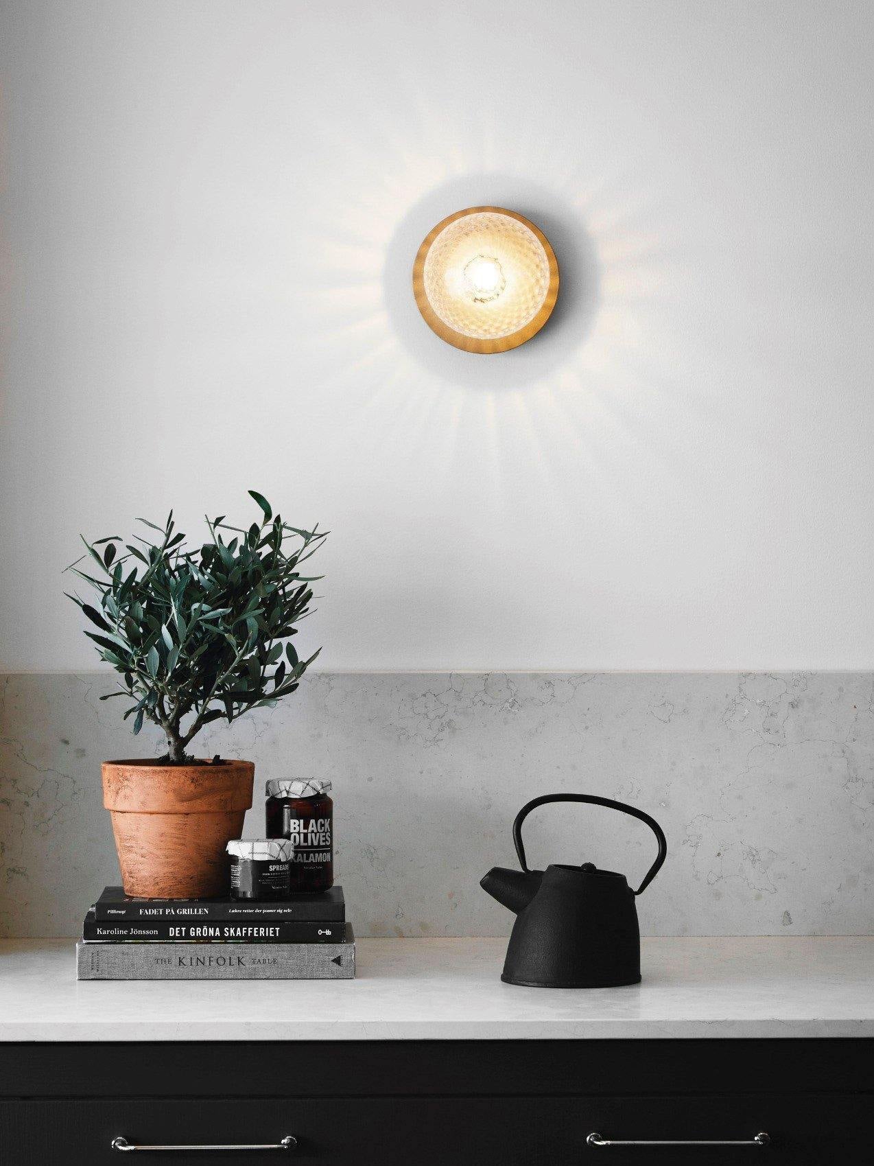 Nifte Wall Lamp Disc Globe Minimalist