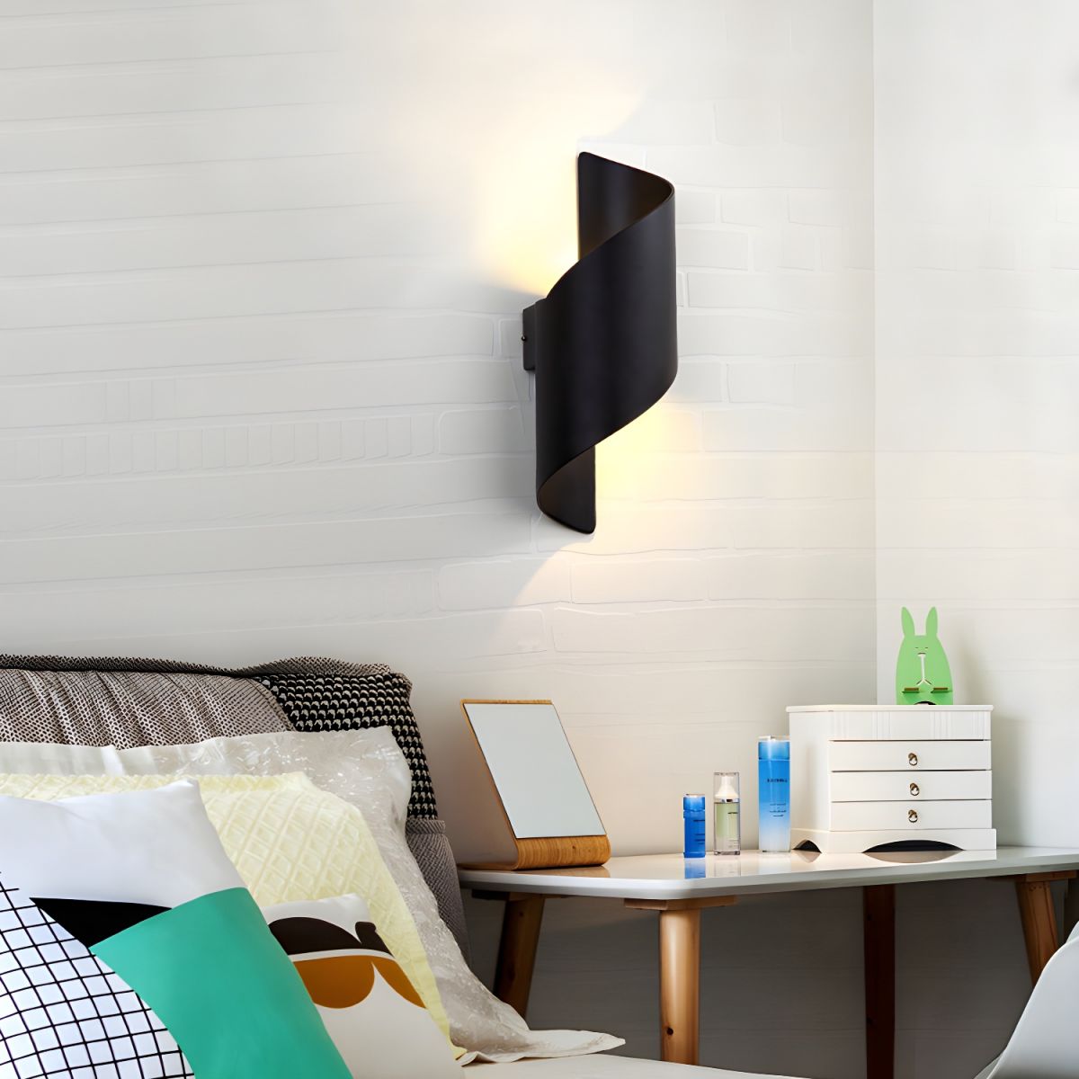 Yoji Modern Minimalist Wall Lamp