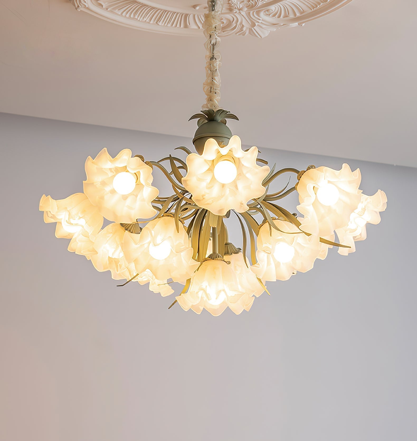 Evren Chandelier Flower with Petals and Leaves