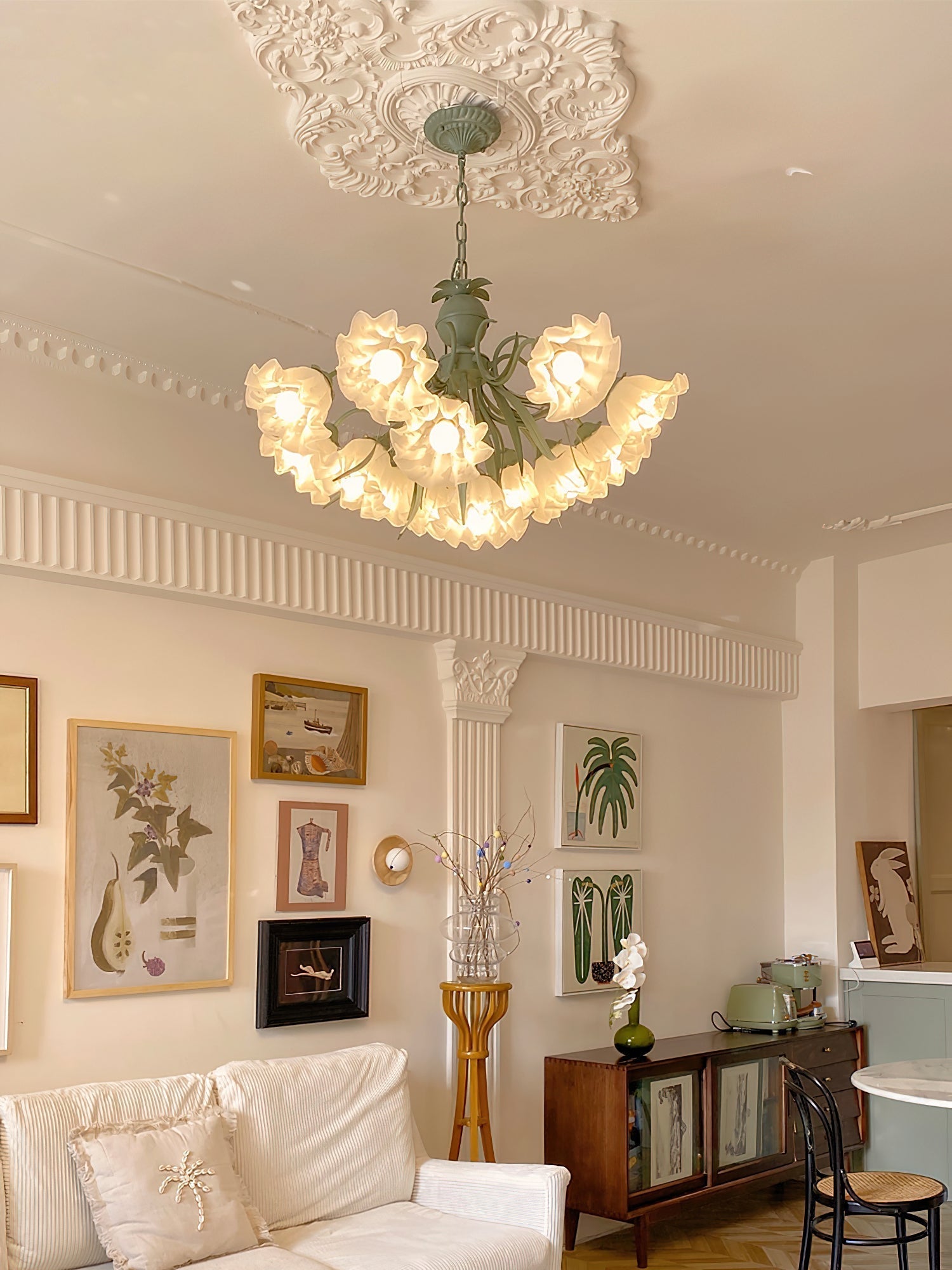 Evren Chandelier Flower with Petals and Leaves