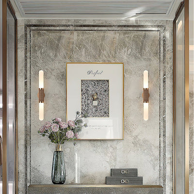 Lumoine Wall Lamp