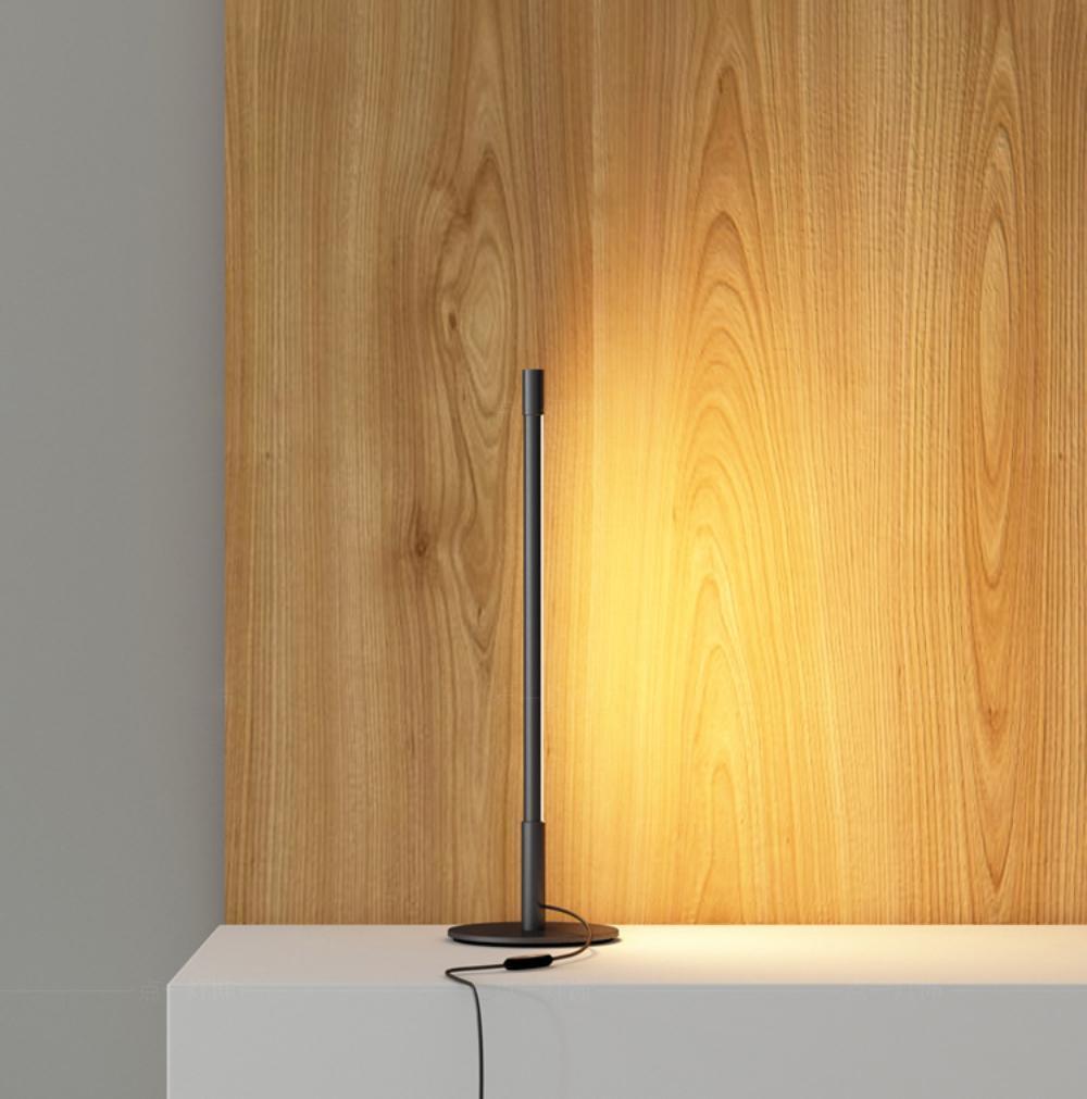 Riven Minimalist Table Lamp