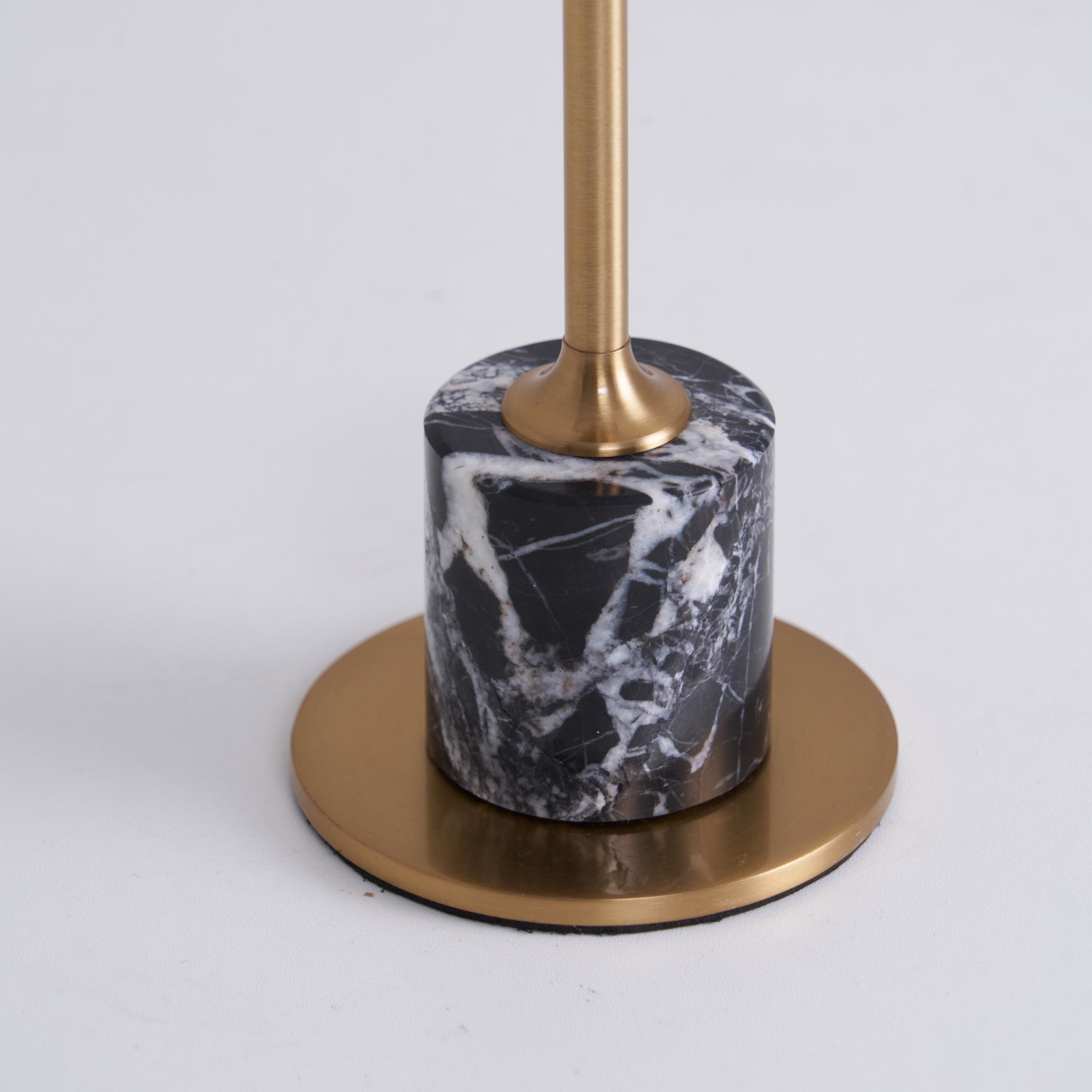 Penny Minimalist Table Lamp