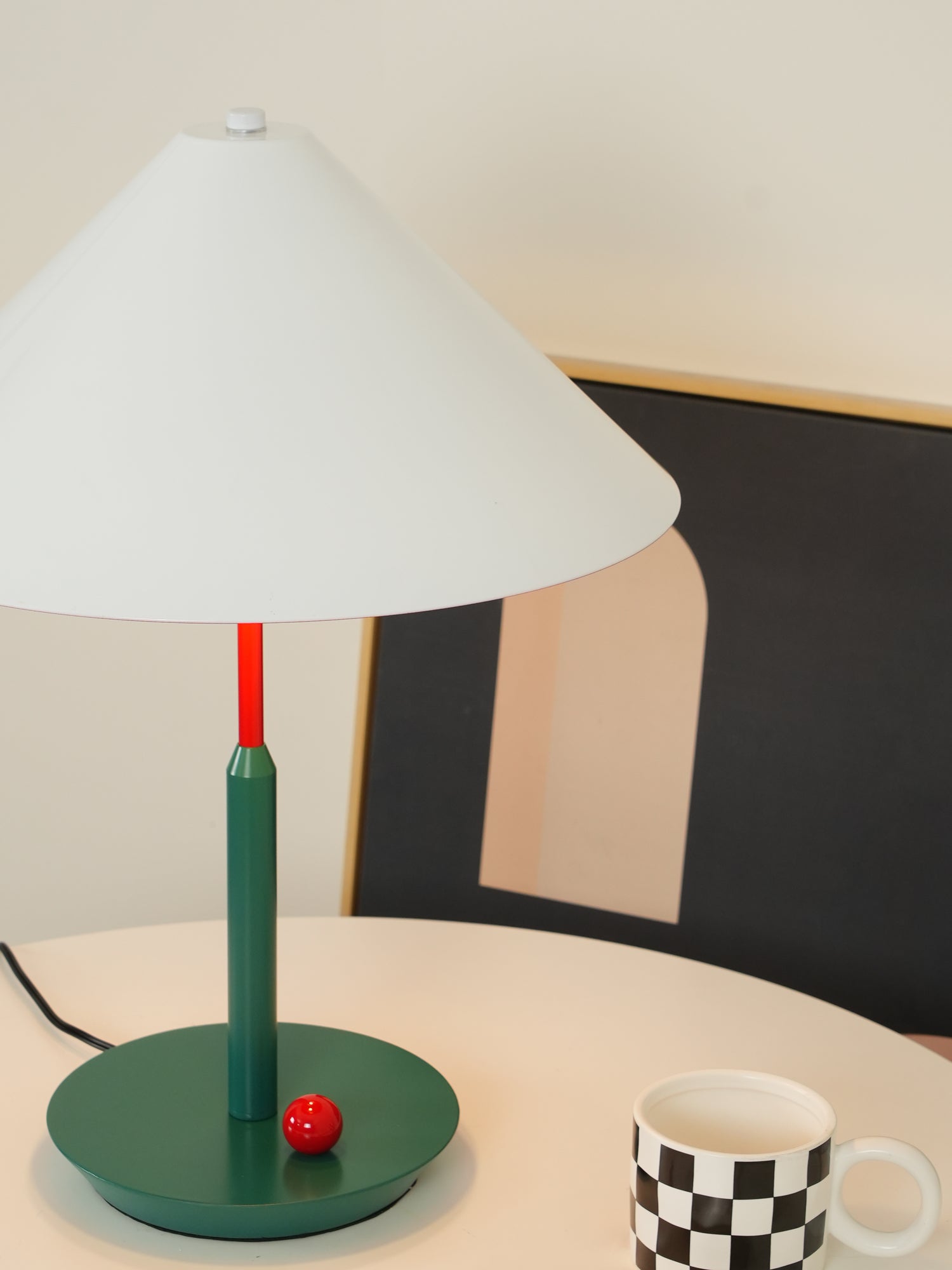 Liorinina Modern Table Lamp