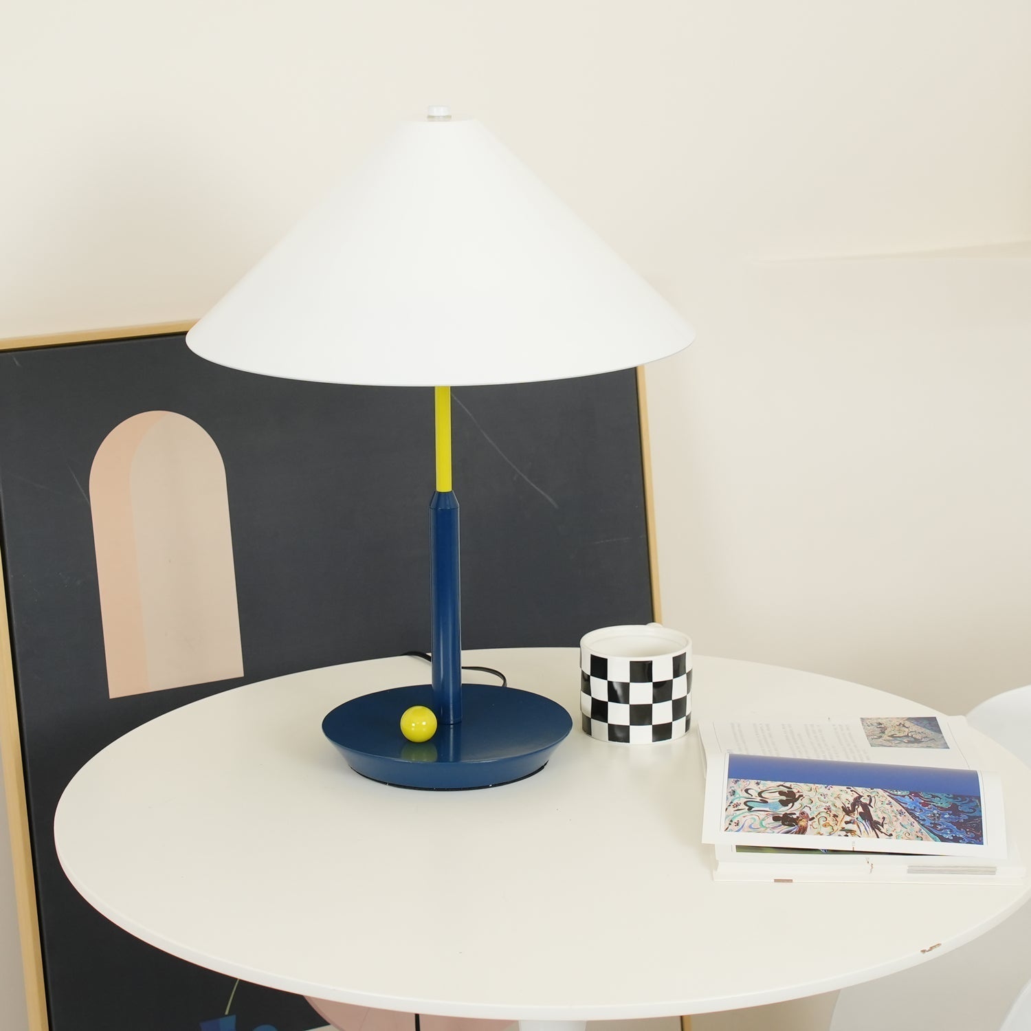 Liorinina Modern Table Lamp