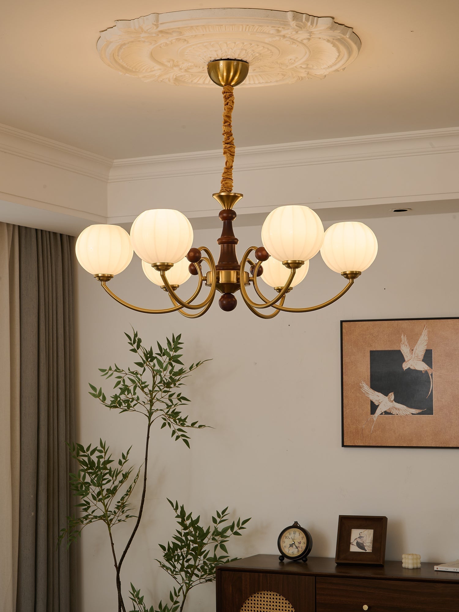 Omirara Traditional Elegance Vintage Wood Chandelier