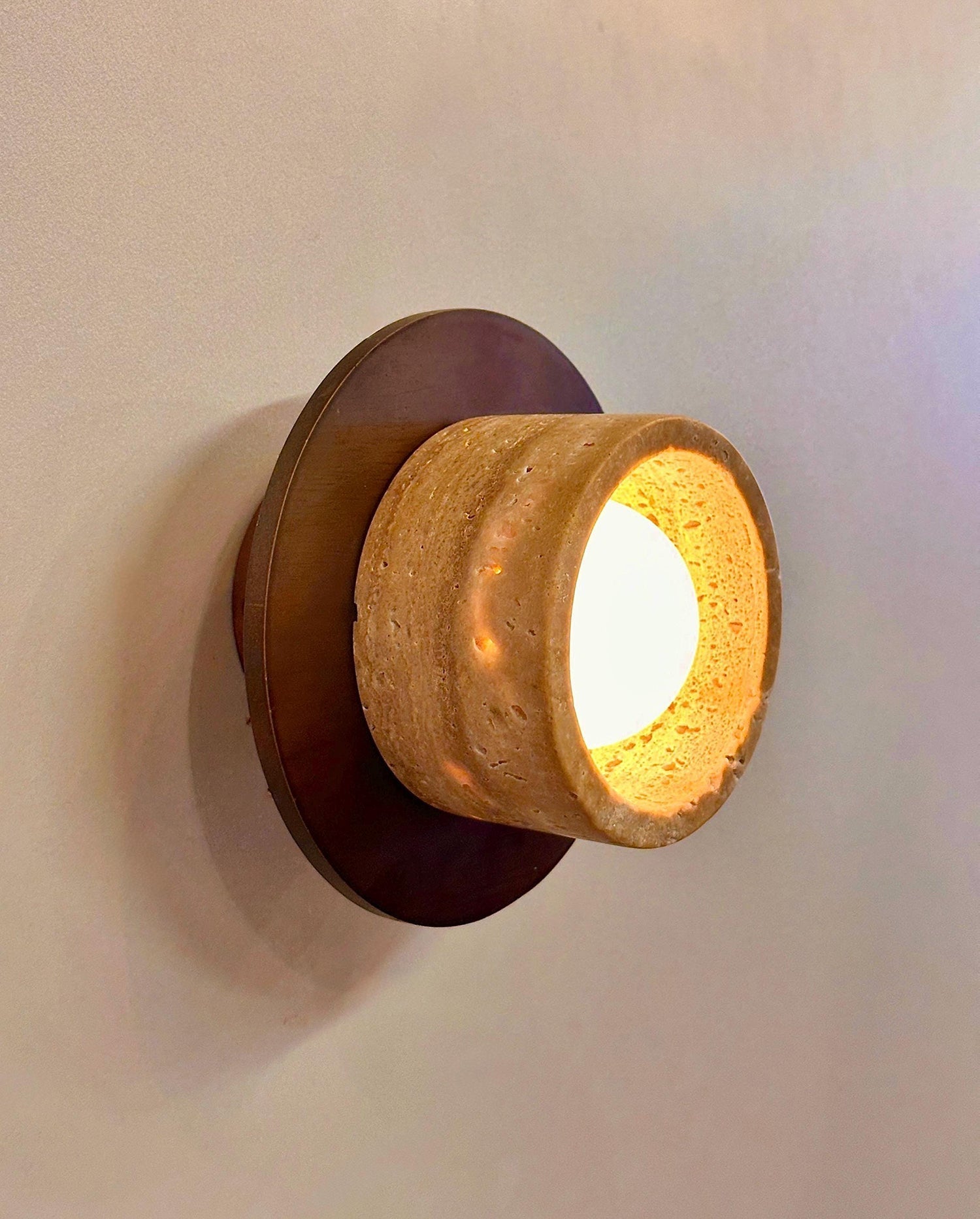 Thalassa Wall Lamp