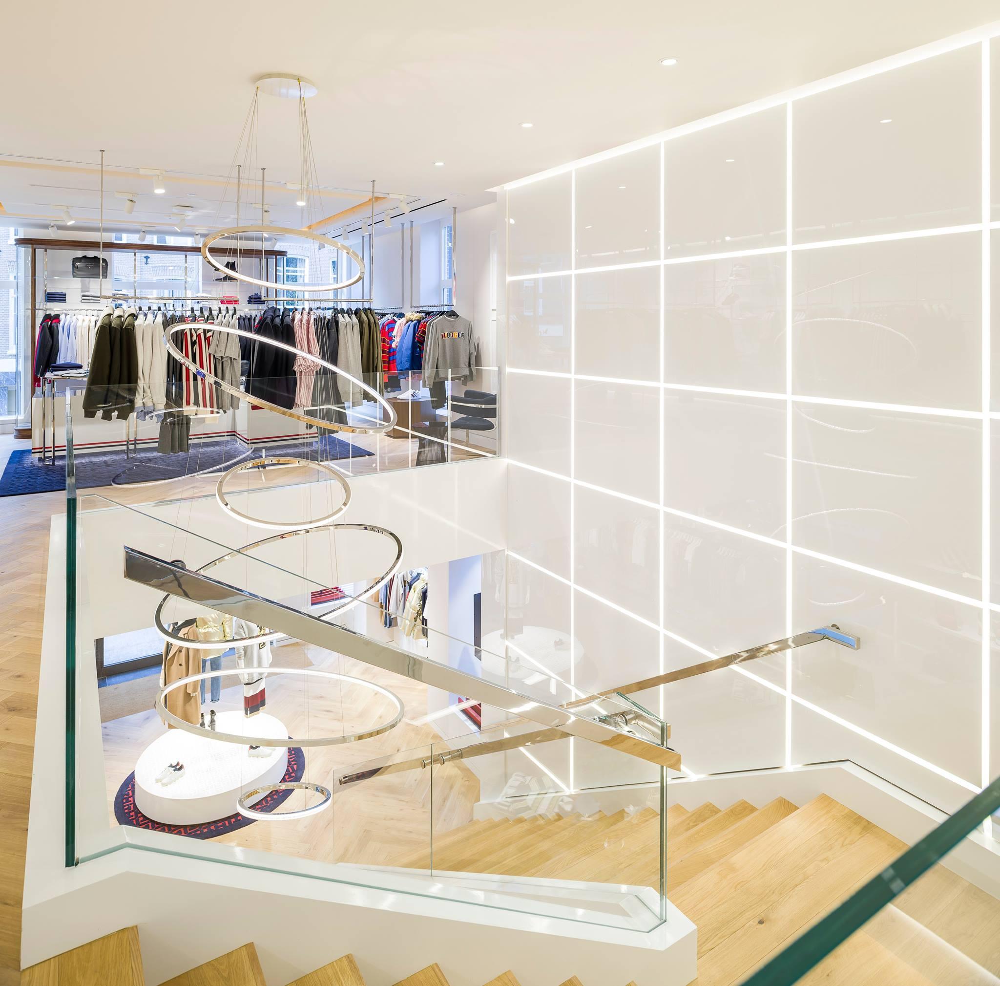 Serenitas Orbit Chandelier