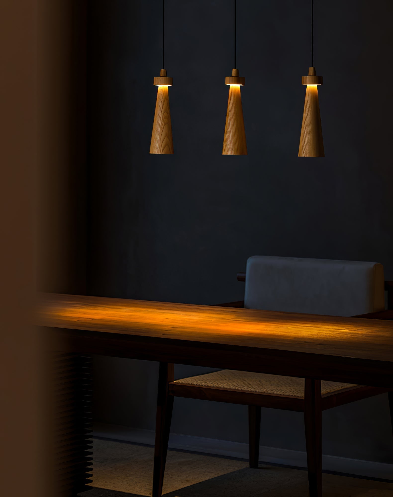 Tesno Minimalist Wood Pendant Light