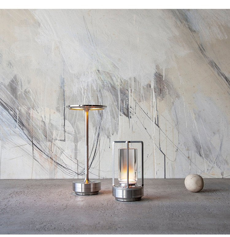 Solvane Rechargeable Table Lamp