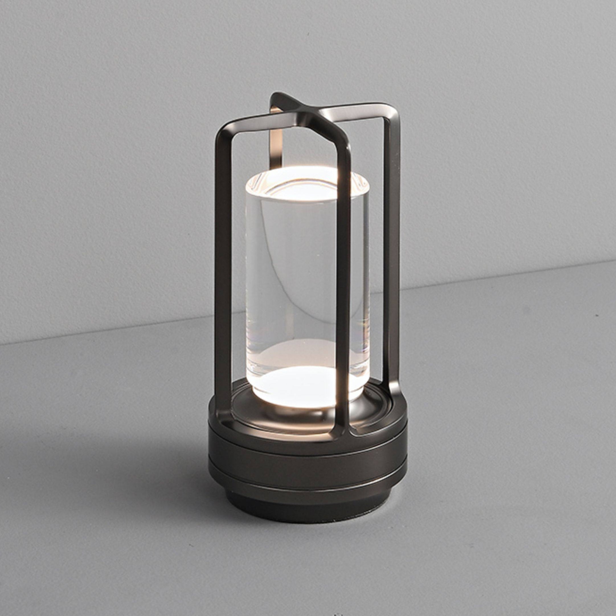 Solvane Rechargeable Table Lamp
