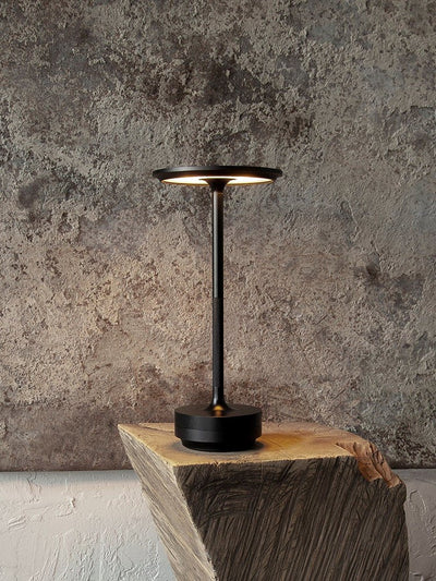 Solvane Rechargeable Table Lamp