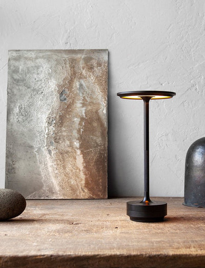 Solvane Rechargeable Table Lamp
