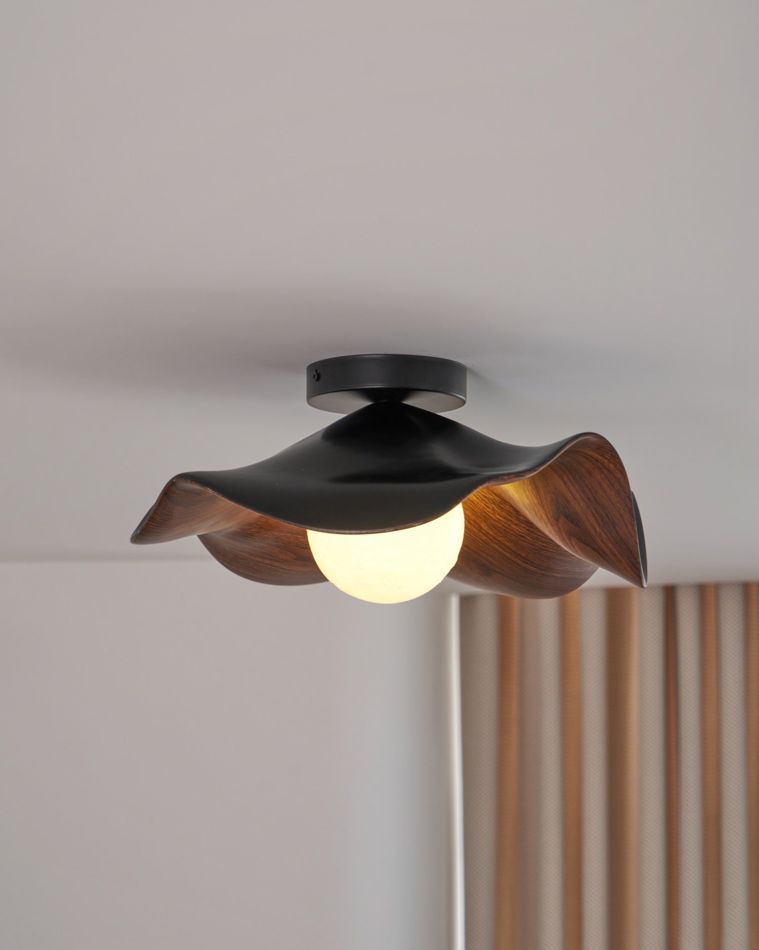 Belenor Ceiling Lamp Lotus Leaf with Wood and White Finish
