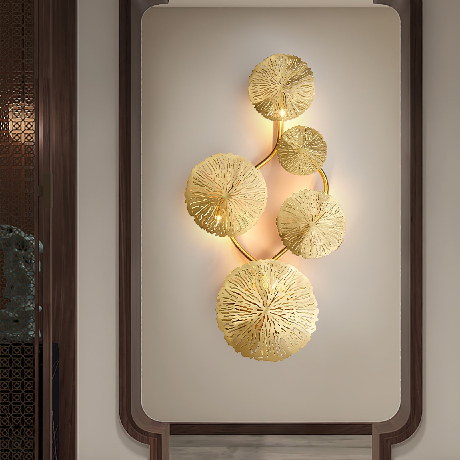 Rylso Wall Lamp Lotus Leaf Brass