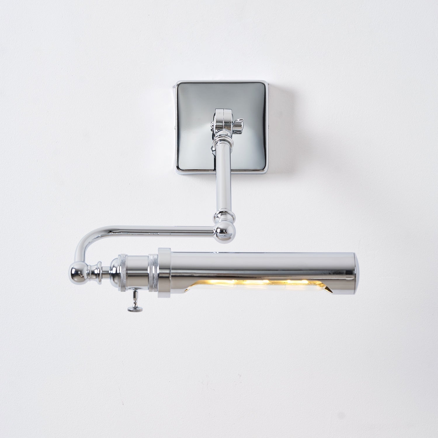 Asteron Wall Lamp