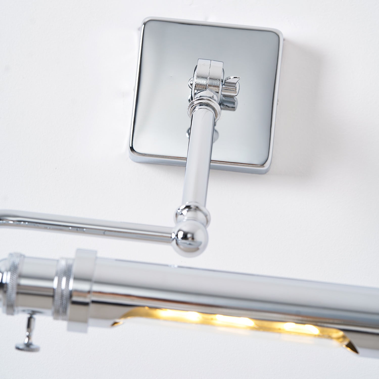 Asteron Wall Lamp