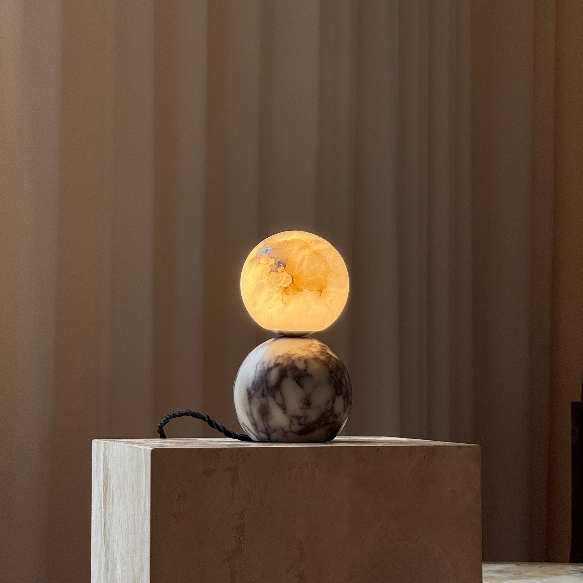 Ceaty Table Lamp