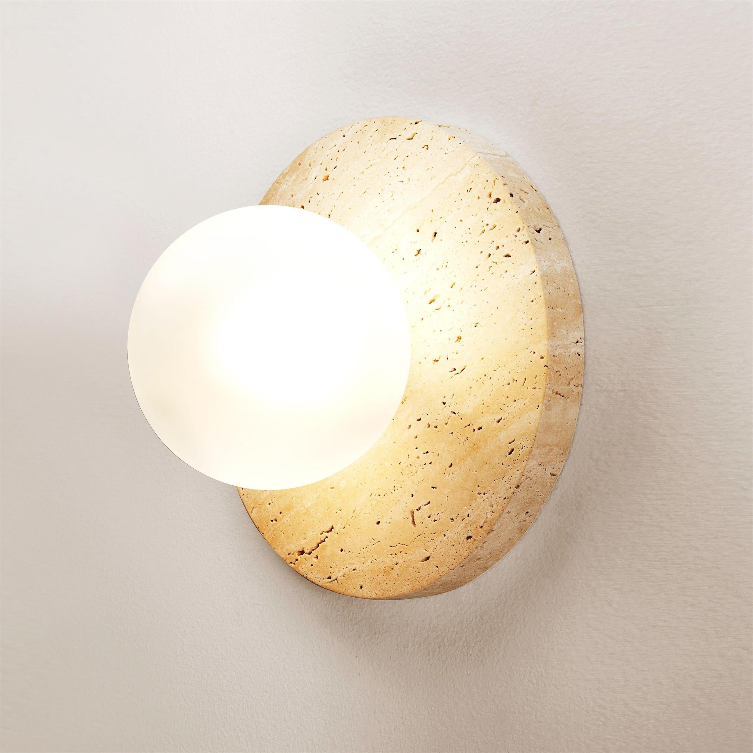 Calirina Wall Lamp