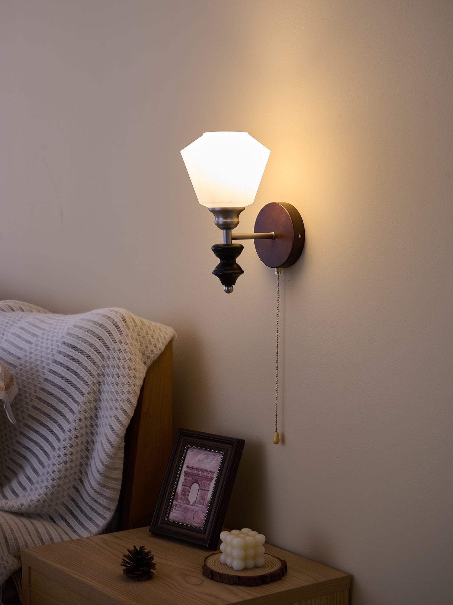Lucille Elegance Classic Art Glass Wood Wall Lamp