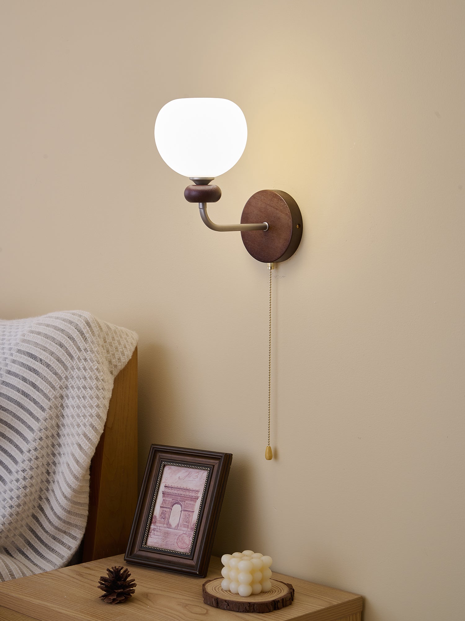 Lucille Elegance Classic Art Glass Wood Wall Lamp
