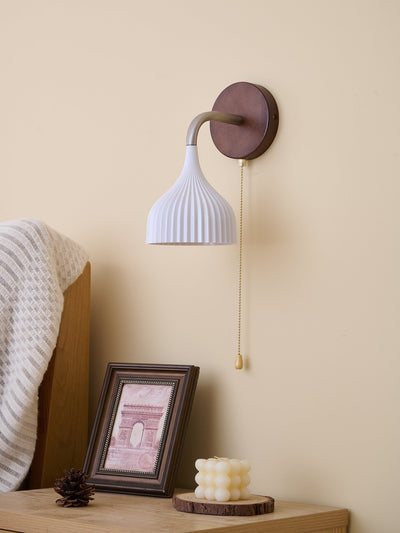 Cimararae Elegance Classic Wood Wall Lamp
