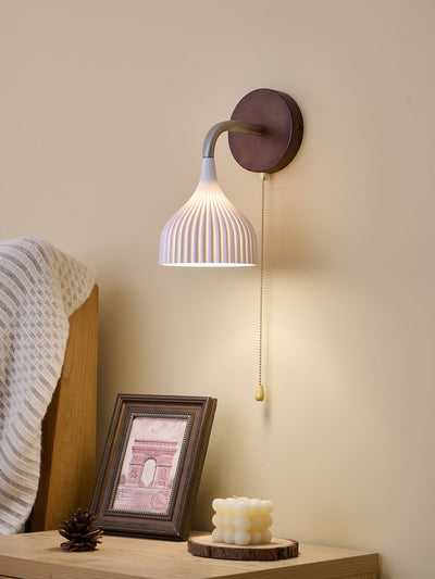 Cimararae Elegance Classic Wood Wall Lamp