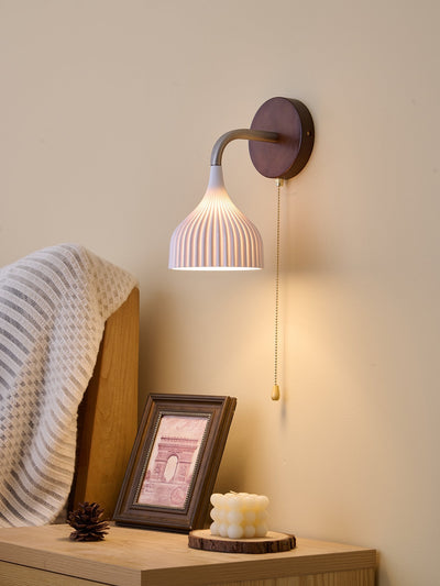 Cimararae Elegance Classic Wood Wall Lamp